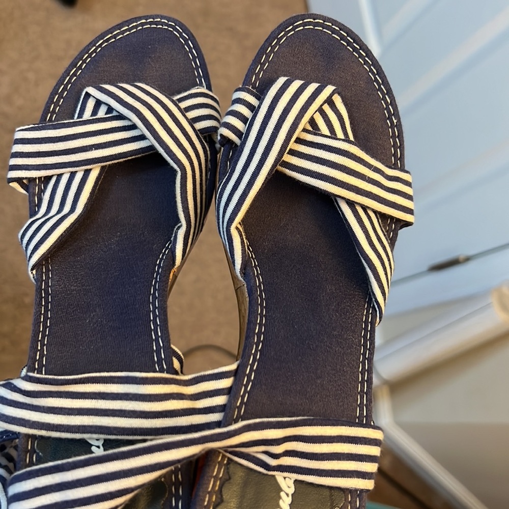 SUPER CUTE Unionbay Blue & White wedge heels tie around ankle Size 7.5 - Picture 11 of 14